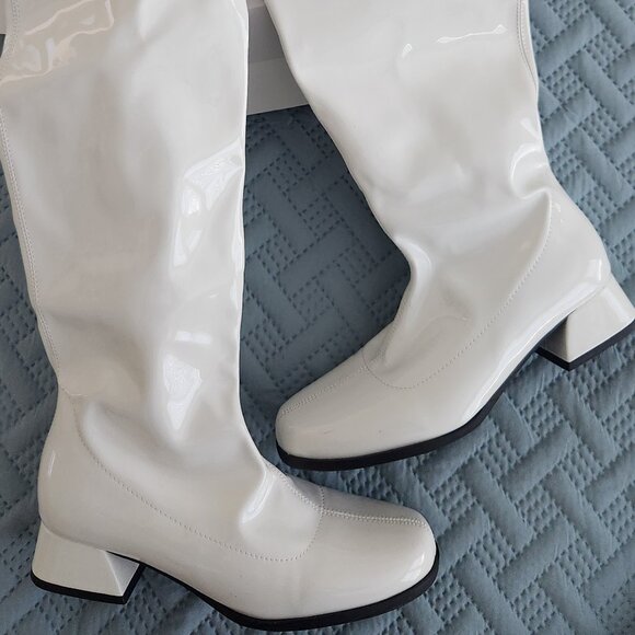 GoGo style white boots size 8 (great for a costume) - Picture 7 of 8